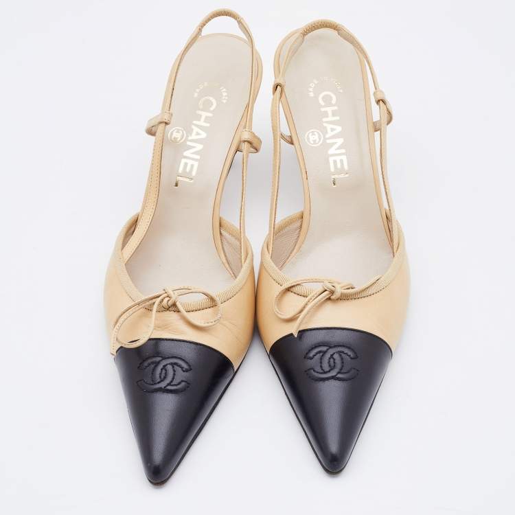 Pre Owned Chanel Beige/Black Leather Bow CC Cap Toe Pointed Pumps Size 38