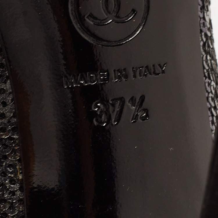 Pre Owned Chanel Black Sequins CC Pumps Size 37.5