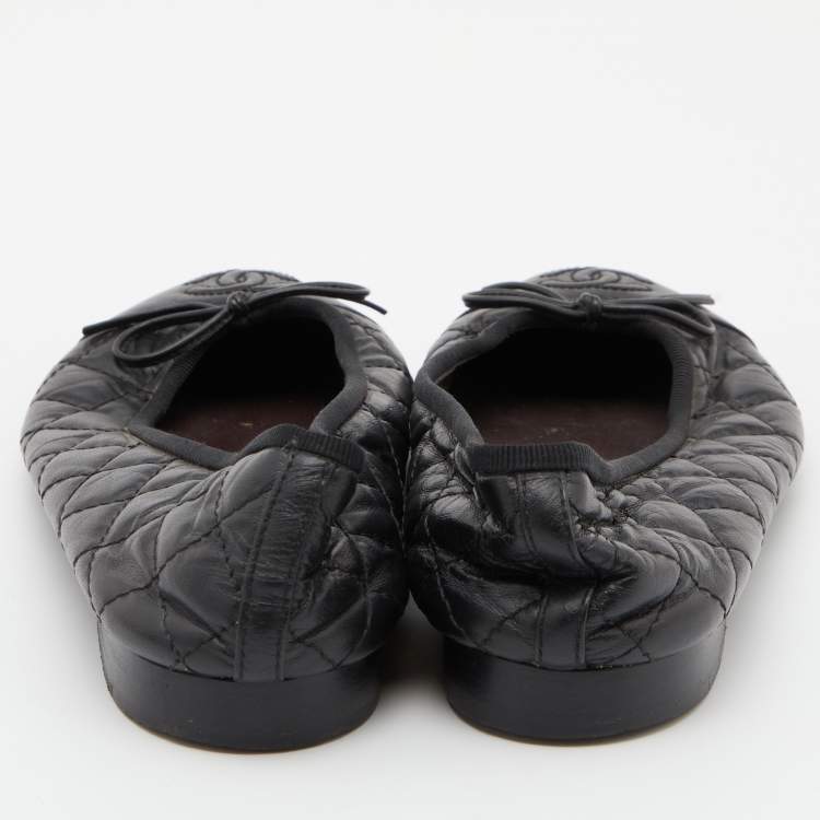 Pre Owned Chanel Black Quilted Leather CC Bow Ballet Flats Size 37.5