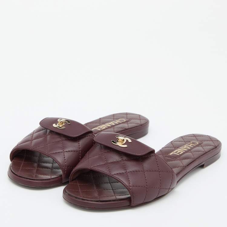 Chanel Burgundy Quilted Leather CC Logo Flat Sandals Size 38 Chanel