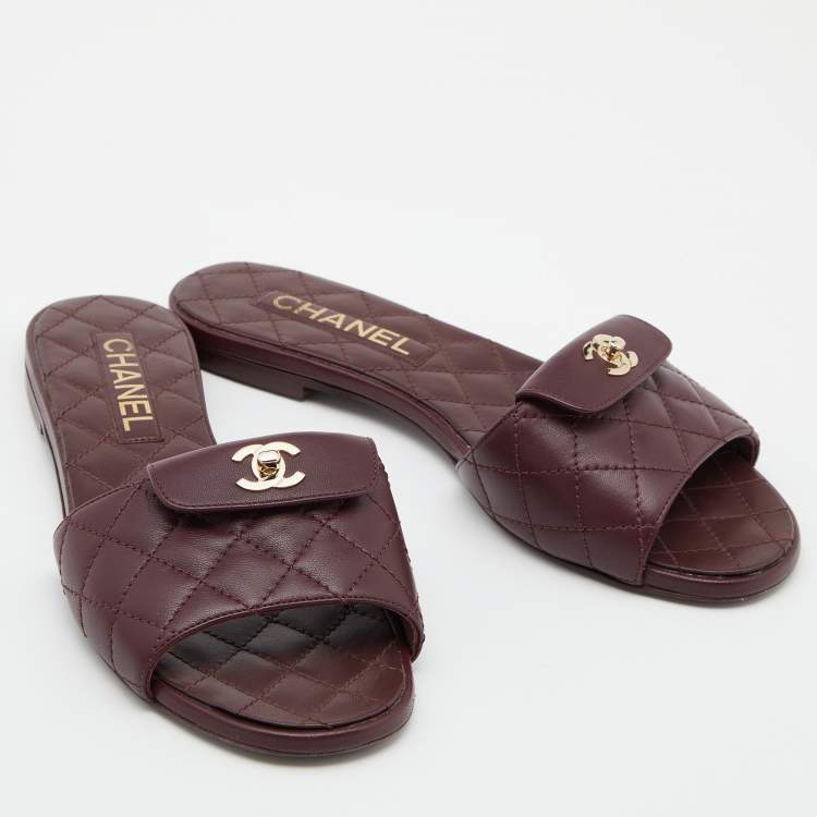 Pre Owned Chanel Burgundy Quilted Leather CC Logo Flat Sandals Size 38