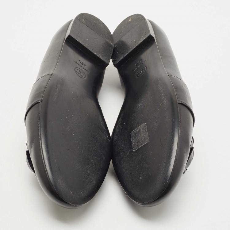 Pre Owned Chanel Black Leather Camellia Flower CC Slip On Smoking Slippers Size 42