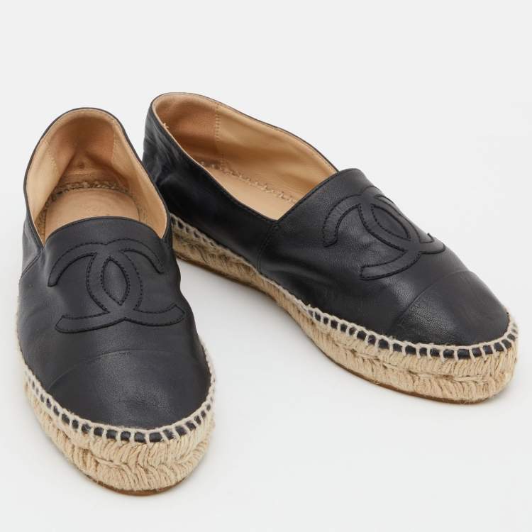 Pre Owned Chanel Black Leather CC Espadrille Flats Size 38
