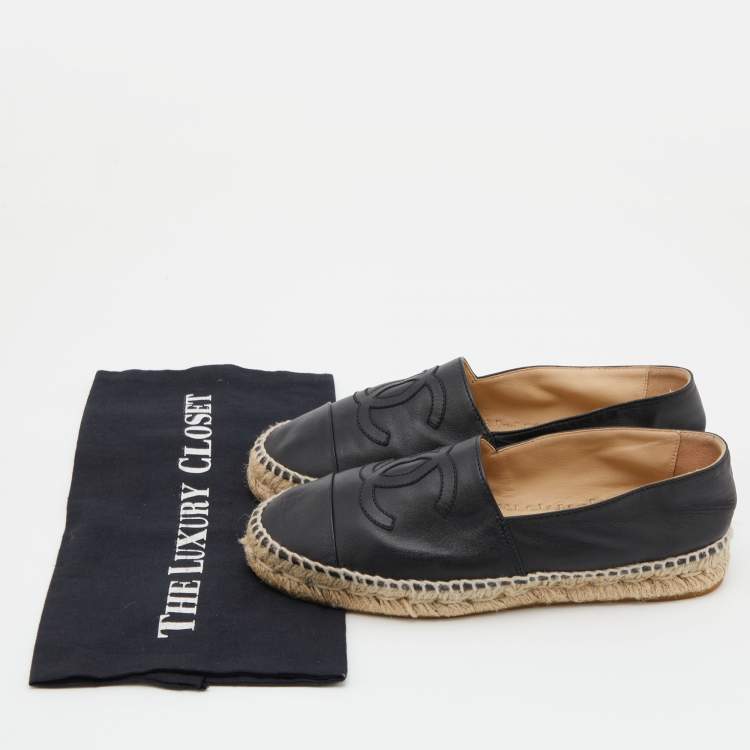 Pre Owned Chanel Black Leather CC Espadrille Flats Size 38