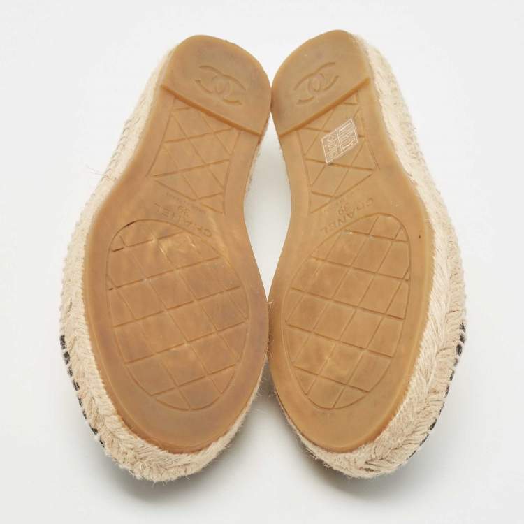 Pre Owned Chanel Beige/Black Leather CC Cap Toe Espadrilles Flats Size 39