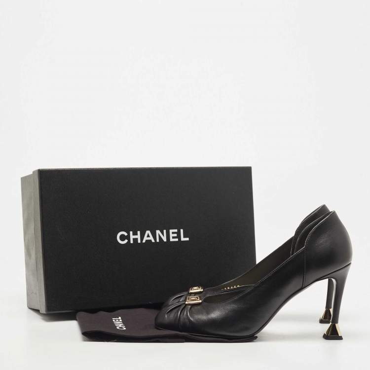 Pre Owned Chanel Black Leather CC D'orsay Pumps Size 38