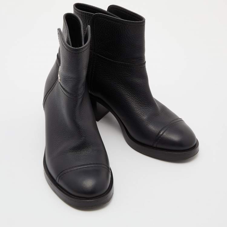 Pre Owned Chanel Black Leather Block Heel Ankle Boots Size 37