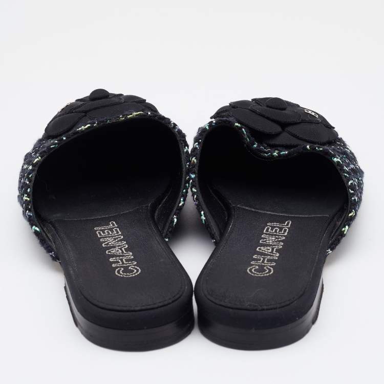 Pre Owned Chanel Black/Green Tweed and Fabric Camellia Flower Cap Toe Slide Mules Size 37.5