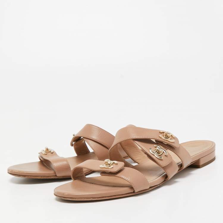 Pre Owned Chanel Beige Leather CC Turnlock Triple Strap Flat Slides Size 39.5