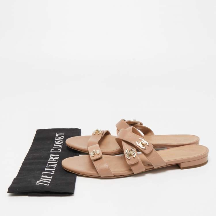 Pre Owned Chanel Beige Leather CC Turnlock Triple Strap Flat Slides Size 39.5