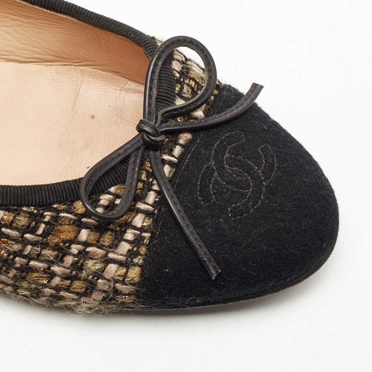 Pre Owned Chanel Two Tone Tweed CC Bow Ballet Flats Size 37.5