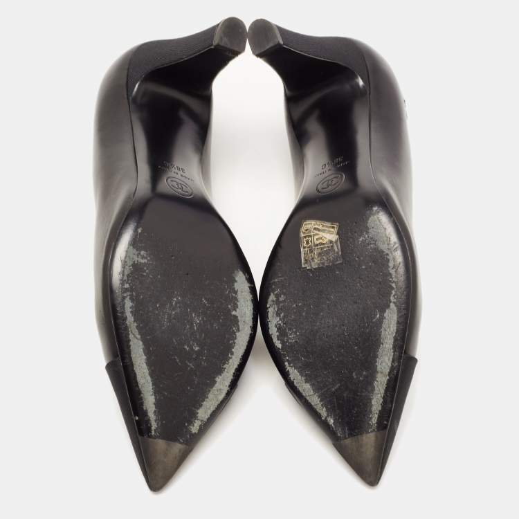 Pre Owned Chanel Black Leather And Canvas Cap Toe Pointed Toe Pumps Size 38.5