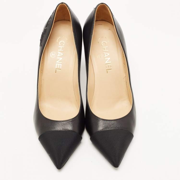 Pre Owned Chanel Black Leather And Canvas Cap Toe Pointed Toe Pumps Size 38.5