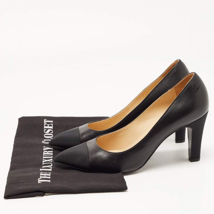 Pre Owned Chanel Black Leather And Canvas Cap Toe Pointed Toe Pumps Size 38.5