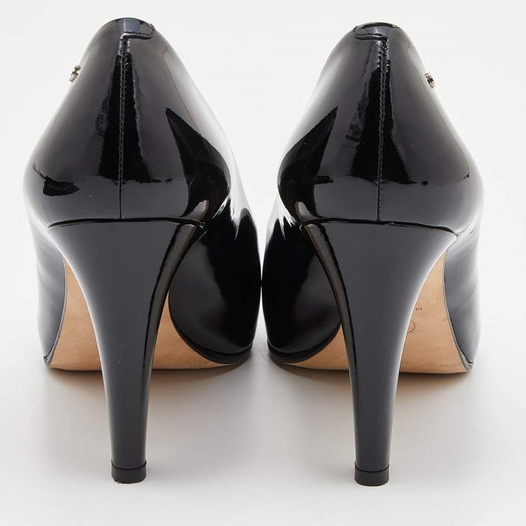 Pre Owned Chanel Black Patent Leather Faux Pearl Embellished Heel CC Cap Toe Pumps Size 39