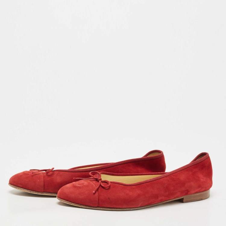 Chanel Red Suede Bow CC Cap Top Ballet Flats Size 41 Chanel