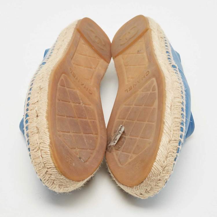 Pre Owned Chanel Blue Leather CC Espadrilles Flats Size 39