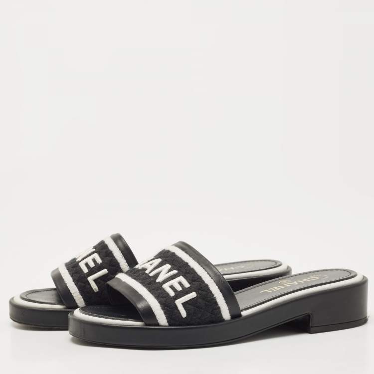 Chanel White/Black Leather and Canvas CC Logo Flat Slides Size 39 Chanel