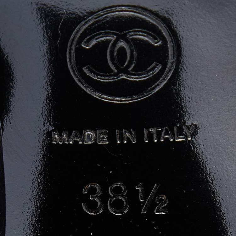 Pre Owned Chanel Grey Suede and Leather Knee Length Boots Size 38.5