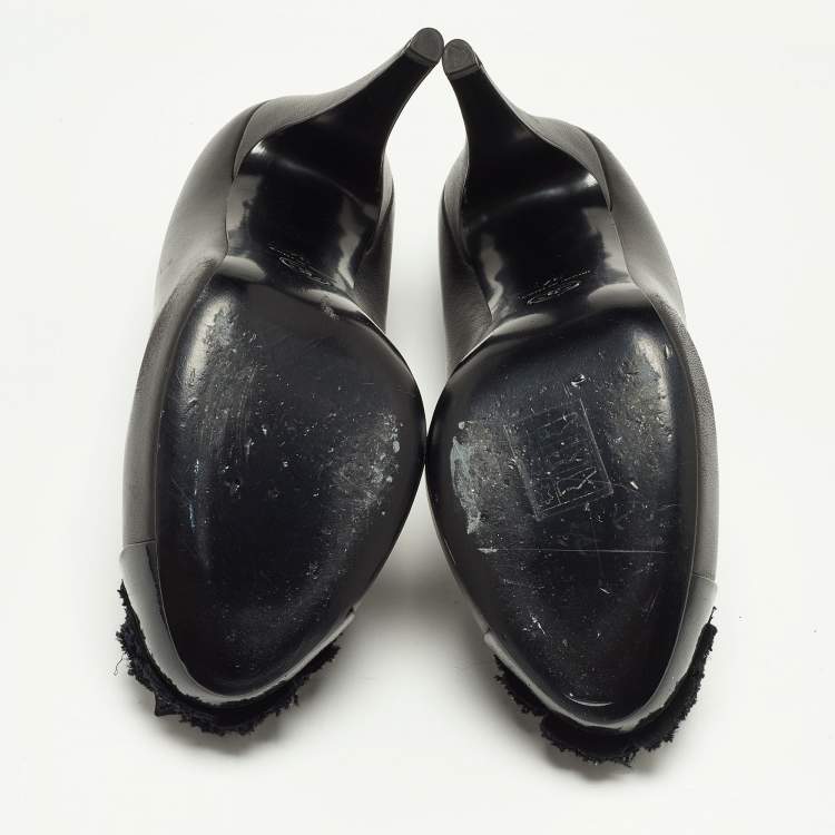 Pre Owned Chanel Black Leather CC Camellia Cap Toe Pumps Size 37