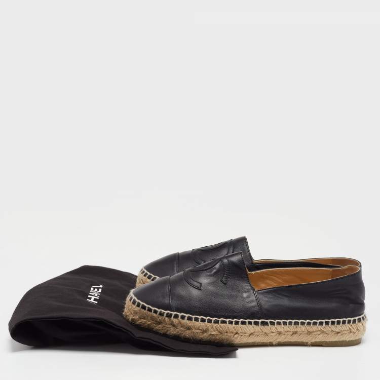 Pre Owned Chanel Black Leather CC Cap Toe Espadrille Flats Size 39