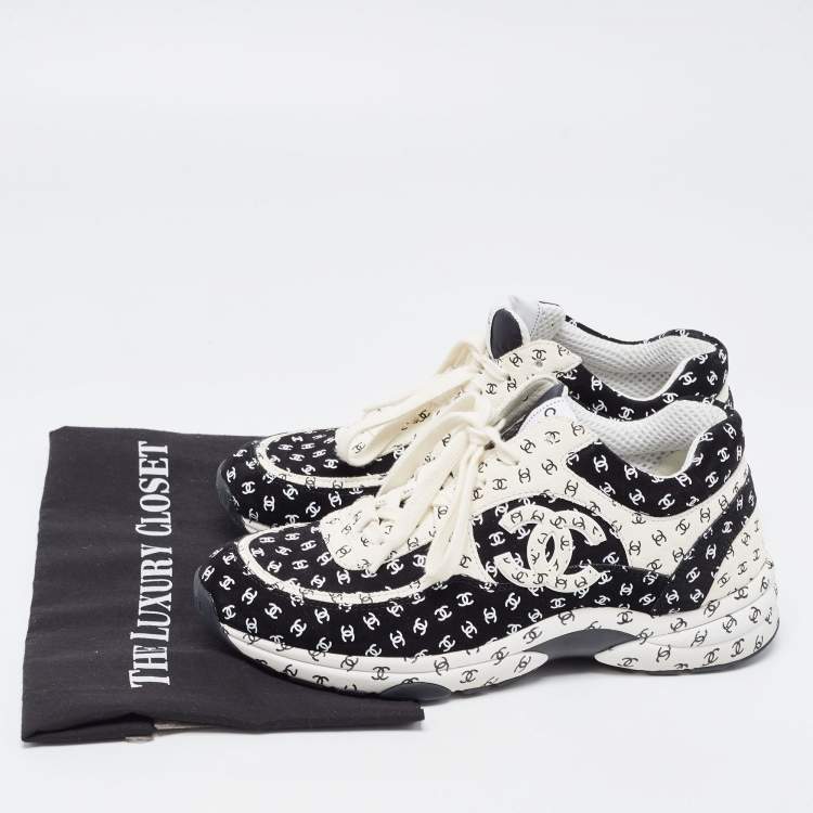 Pre Owned Chanel Black/White Suede CC Low Top Sneakers Size 39.5