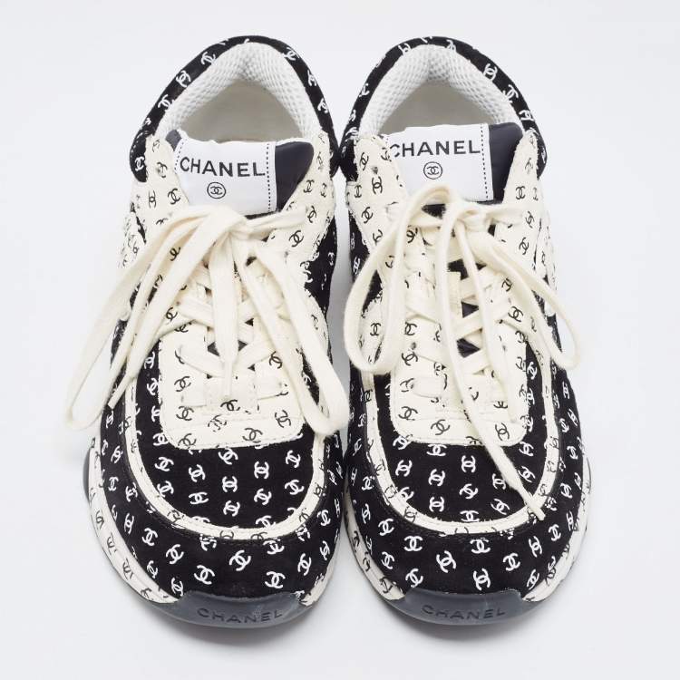 Pre Owned Chanel Black/White Suede CC Low Top Sneakers Size 39.5