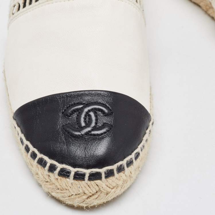 Pre Owned Chanel Off White/Black Leather CC Espadrille Flats Size 39