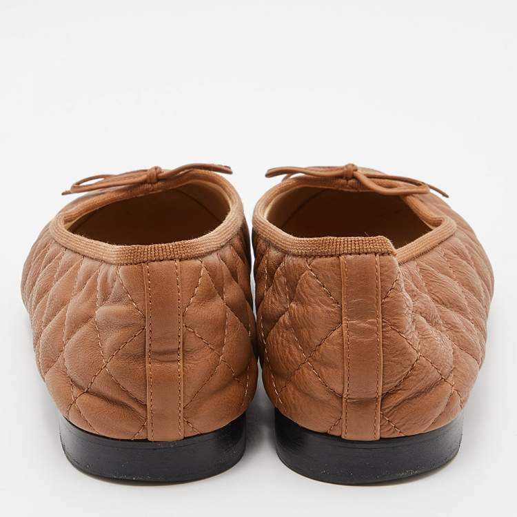 Pre Owned Chanel Brown Quilted Leather CC Bow Ballet Flats Size 39