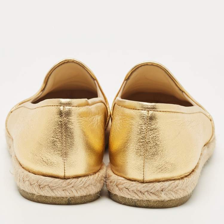 Pre Owned Chanel Metallic Gold Leather CC Slip On Espadrilles Flats Size 38