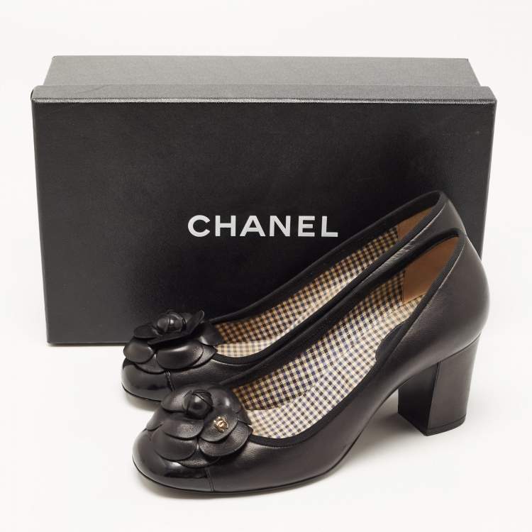 Pre Owned Chanel Black Leather Camellia CC Cap Toe Block Heel Pumps Size 38