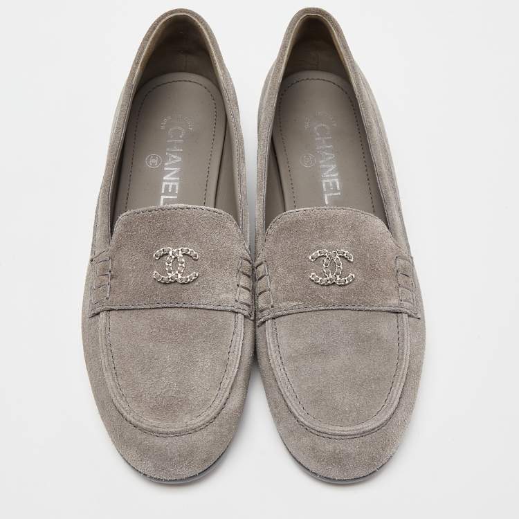 Pre Owned Chanel Grey Suede CC Chain Loafers Size 40