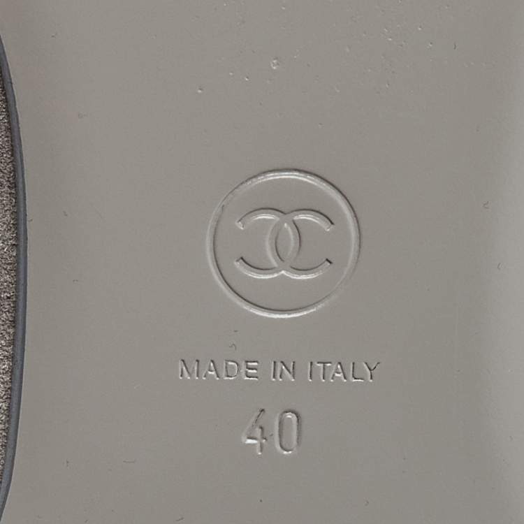 Pre Owned Chanel Grey Suede CC Chain Loafers Size 40