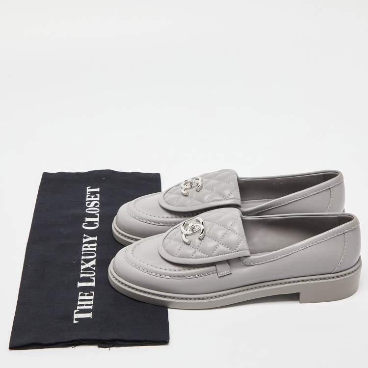 Pre Owned Chanel Grey Quilted Leather CC Turnlock Loafers Size 38.5