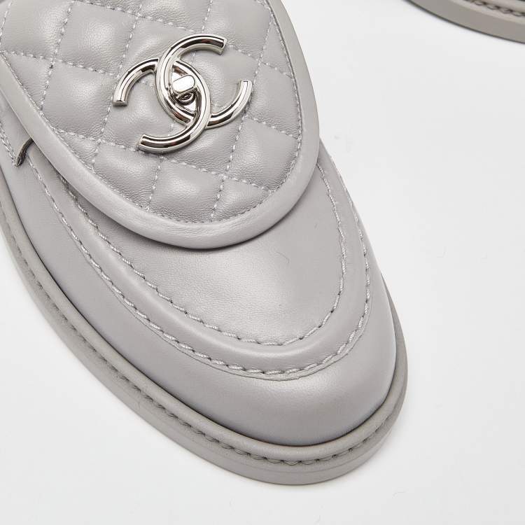 Pre Owned Chanel Grey Quilted Leather CC Turnlock Loafers Size 38.5