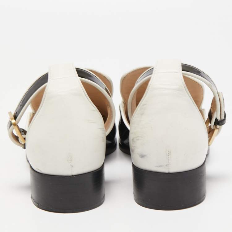 Pre Owned Chanel Black/Cream Patent and Leather Cutout Loafers Size 37.5