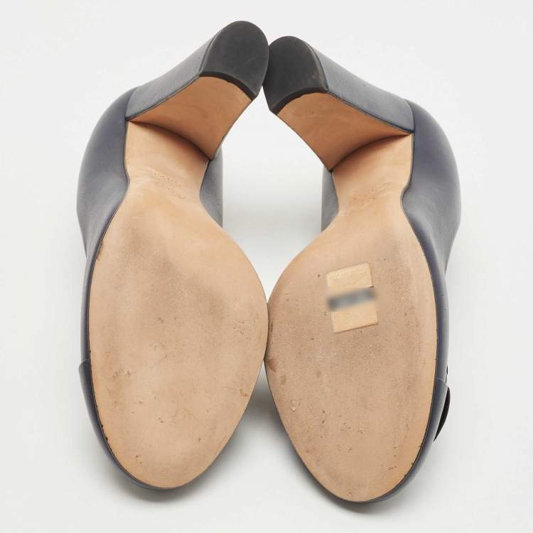 Pre Owned Chanel Blue Leather Camellia CC Cap Toe Block Heel Pumps Size 38.5