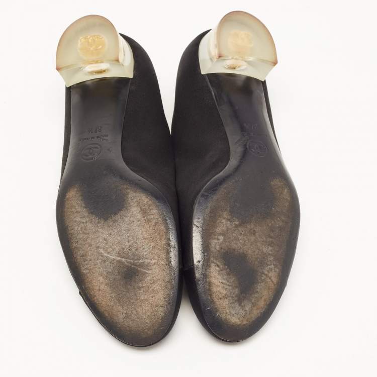 Pre Owned Chanel Black Satin Block Heel Pumps Size 37.5