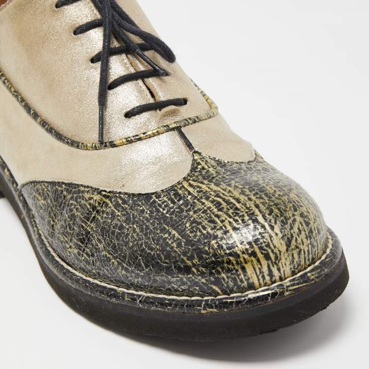 Pre Owned Chanel Beige/Green Suede and Texture Leather Oxfords Size 39