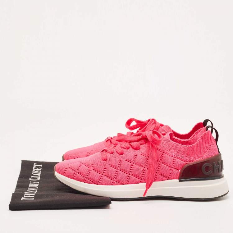 Pre Owned Chanel Pink Knit Fabric Quilted Low Top Sneakers Size 39