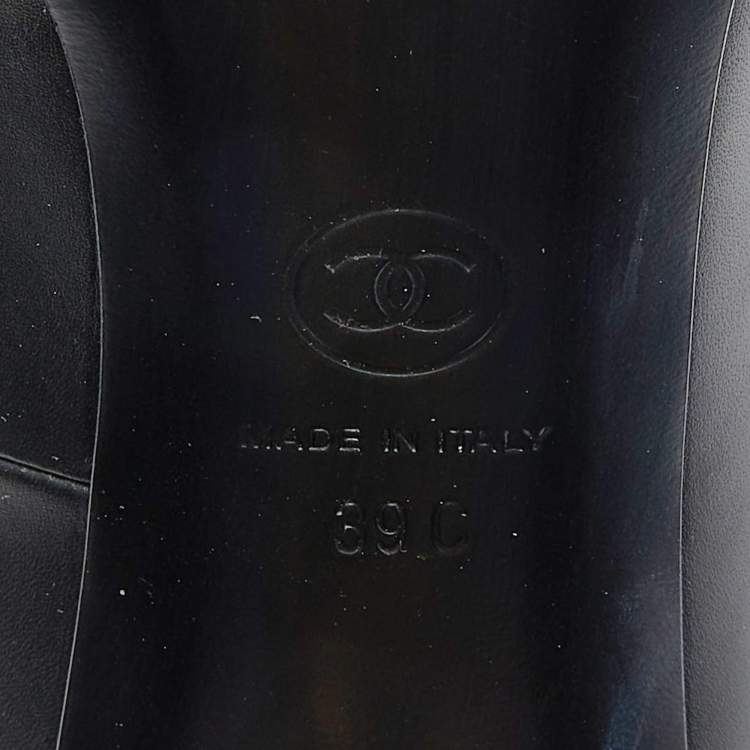 Pre Owned Chanel Black Leather Chain Detail Heel Pumps Size 39