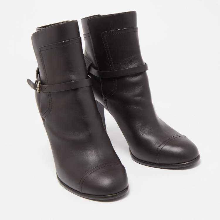 Pre Owned Chanel Black Leather CC Cap Toe Ankle Boots Size 41