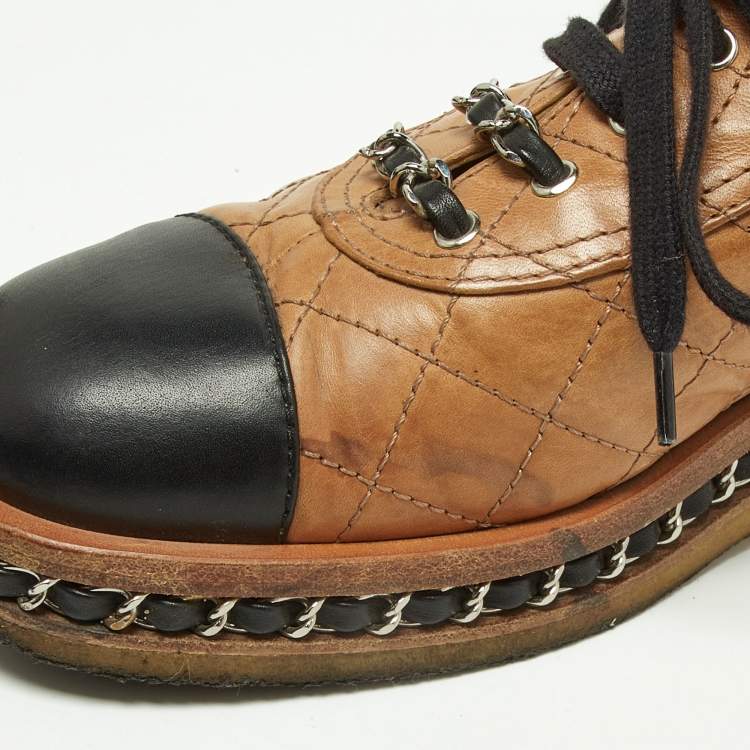 Pre Owned Chanel Tan/Black Quilted Leather Chain Embellished Cap Toe Oxfords Size 36.5