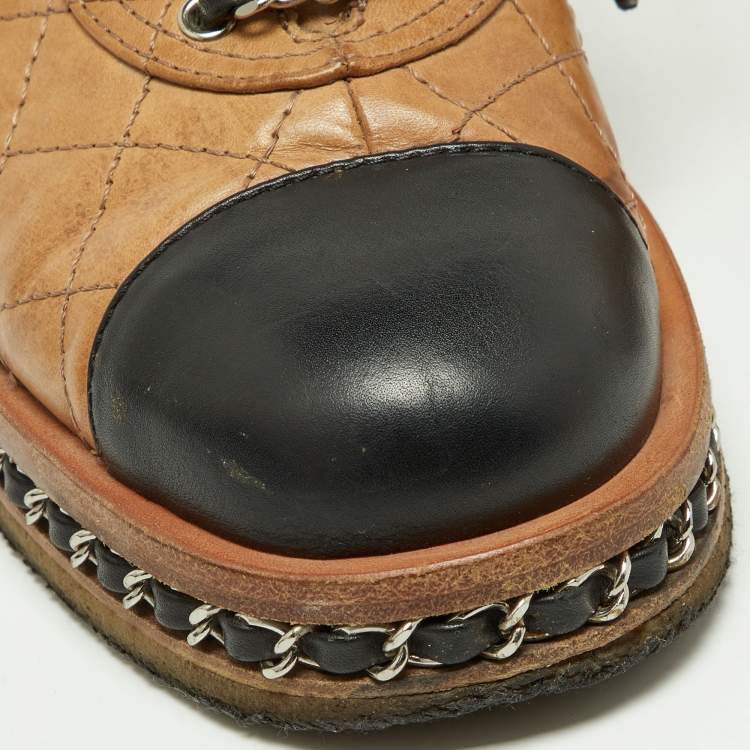 Pre Owned Chanel Tan/Black Quilted Leather Chain Embellished Cap Toe Oxfords Size 36.5