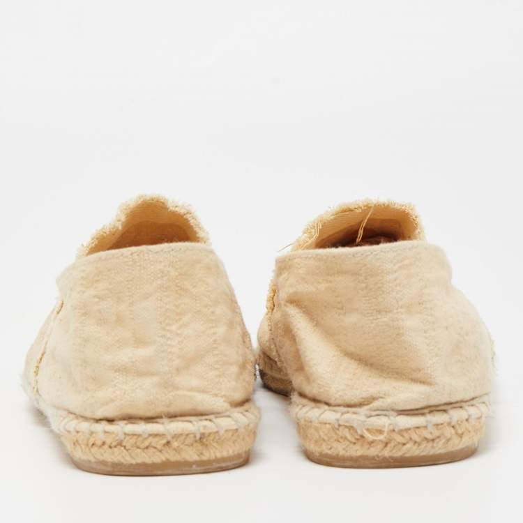 Pre Owned Chanel Beige/Black Canvas Interlocking CC Espradrille Flats Size 42