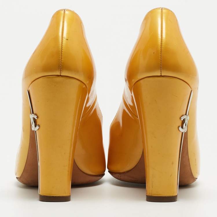 Pre Owned Chanel Yellow Patent Leather Peep Toe Block Heel Pumps Size 36