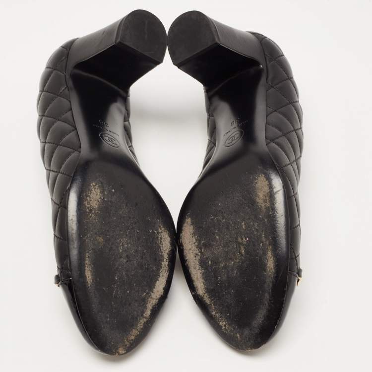 Pre Owned Chanel Black Quilted Leather CC Chain Cap Toe Pumps Size 38