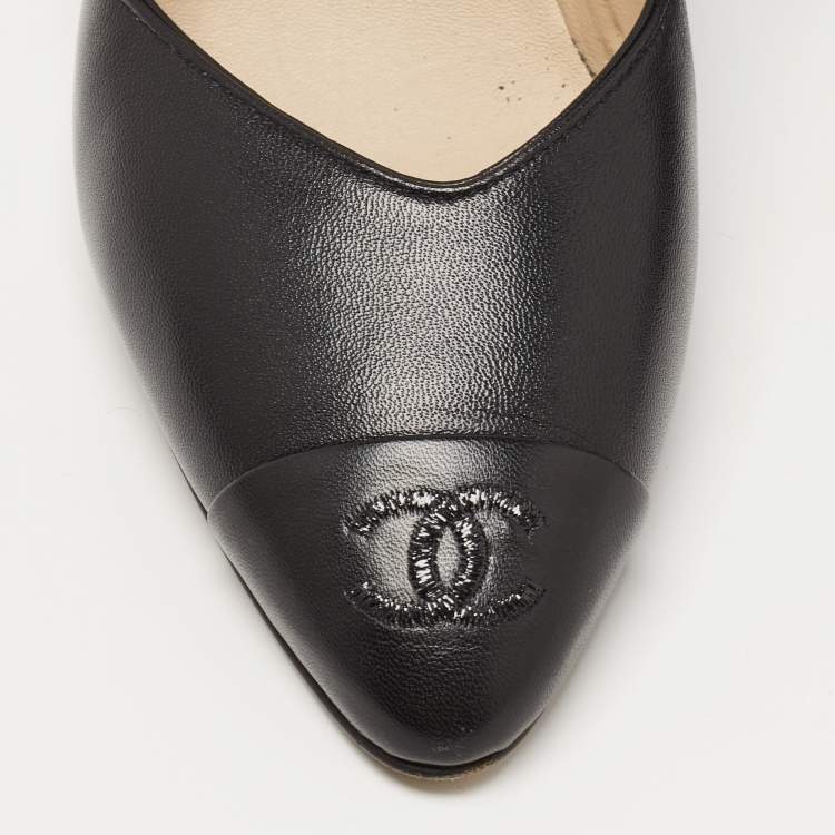 Pre Owned Chanel Black Leather CC Cap Toe Pumps Size 36