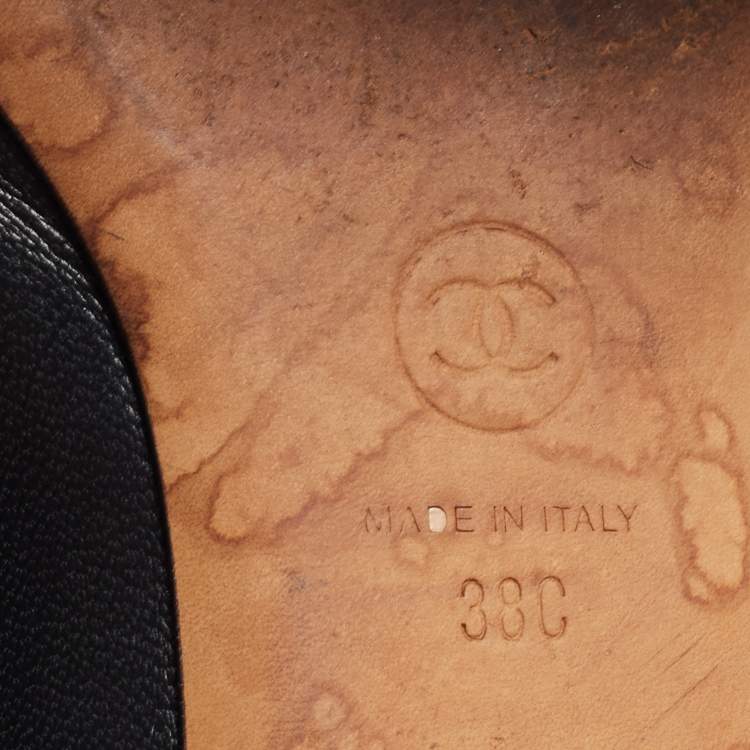 Pre Owned Chanel Black/Navy Blue Leather Pearl Trim CC Ballet Flats Size 38