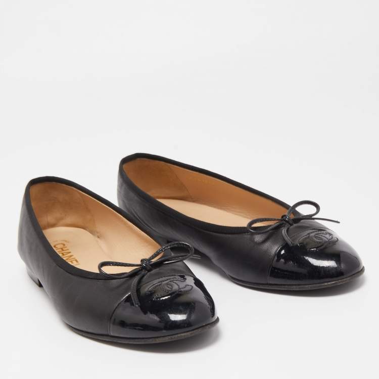 Pre Owned Chanel Black Leather Bow CC Cap Toe Ballet Flats Size 40